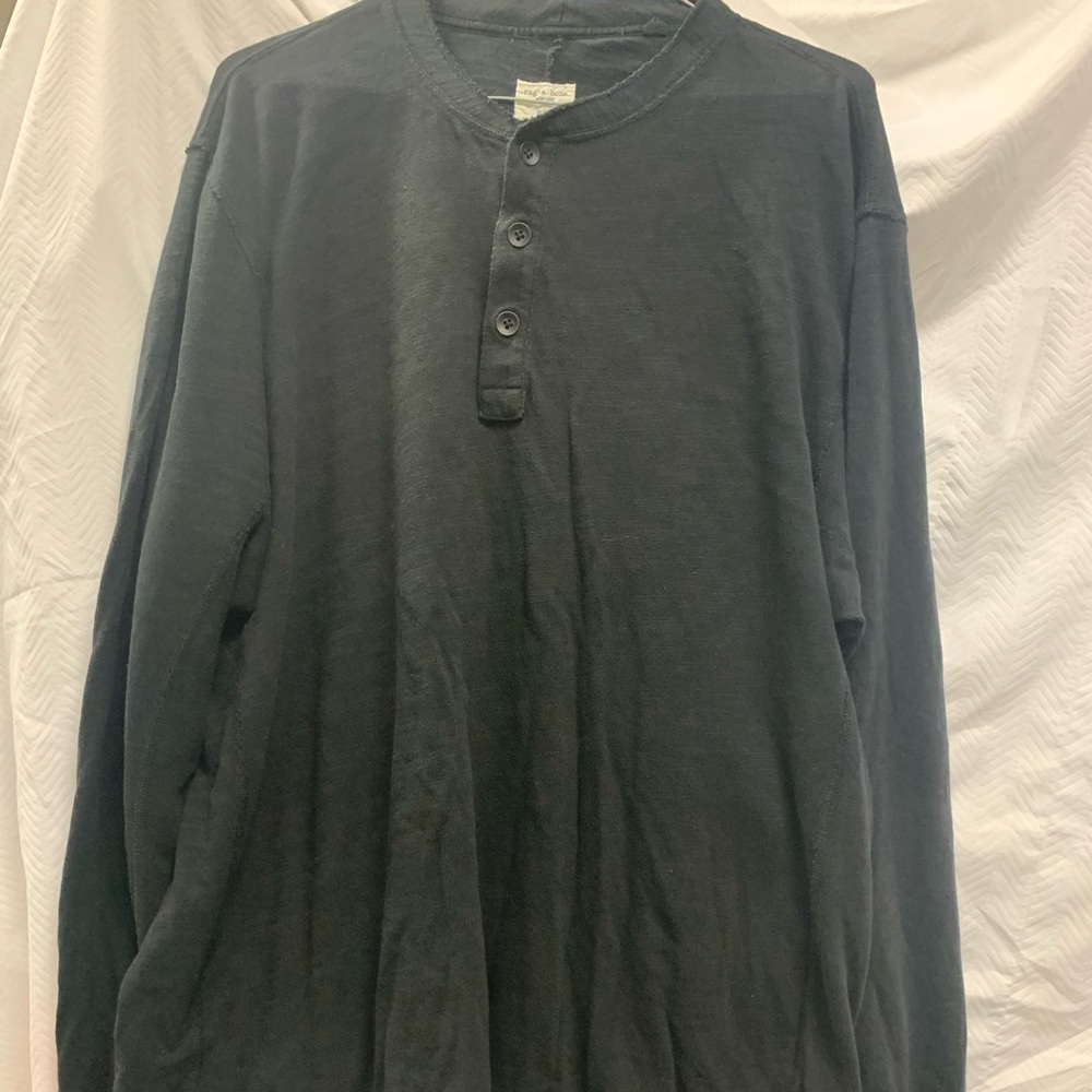 Rag & Bone XL black mid button up tee Henley